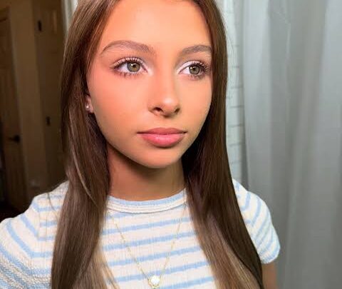 Tess Walker Biography: Siblings, Religion, YouTube, Net Worth, Age, Height, Ethnicity, Girlfriend