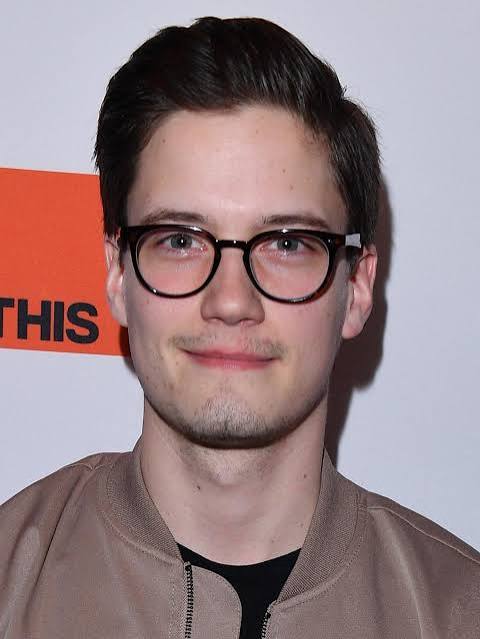 Justin Kelly Biography: Wife, Height, Ethnicity, Parents, Instagram, Net Worth, Age, Religion