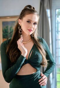 Stacy Cruz