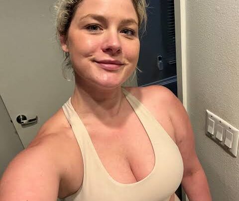 Lisey Sweet Biography: Age, OnlyFans, Husband, Height, Net Worth, Parents, Movies