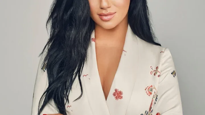 Alexandra Cane Biography: Height, Ethnicity, Age, Net Worth, Husband, Parents, Children