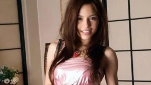 Erika Momotani