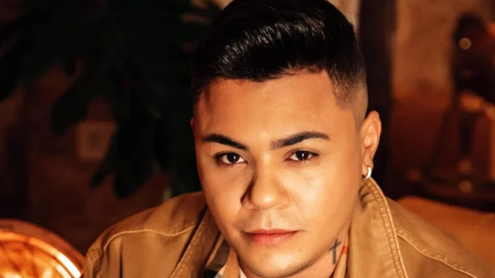 Felipe Araújo Biography: Siblings, Height, Parents, Songs, Age, Net Worth, Girlfriend
