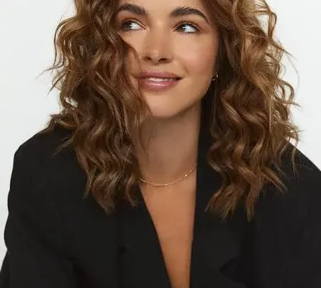 Olivia Molly Rogers Biography: Height, Ethnicity, Age, Net Worth, Husband, Boyfriend, Parents, Children