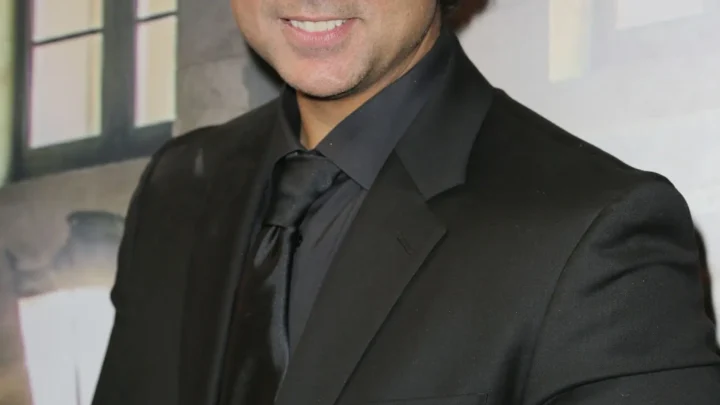 Jorge Luis Pila Biography: Height, Ethnicity, Age, Net Worth, Wife, Parents, Children, Movies
