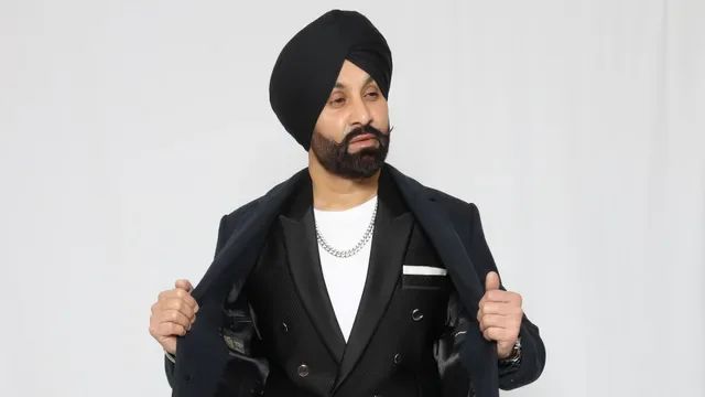 Sukshinder Shinda - Biography
