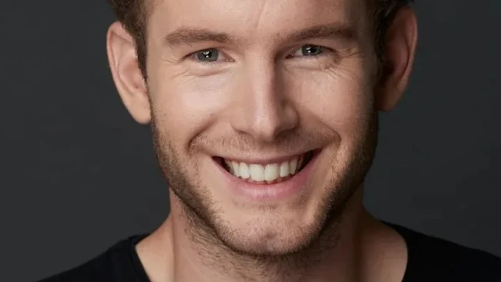 Carlos Soroa Biography: Age, Net Worth, Career, Partner, Instagram, Movies, TV Shows, Nationality