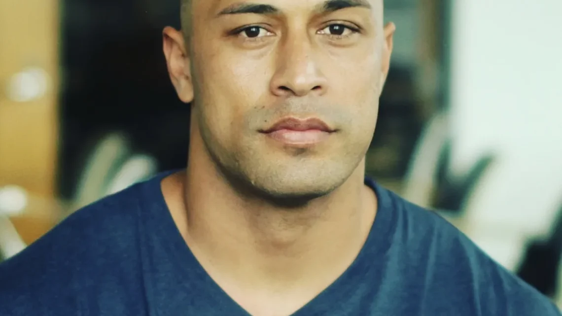 Brad Kalilimoku Biography: Age, Net Worth, Height, Parents, Career, Filmography, Wife