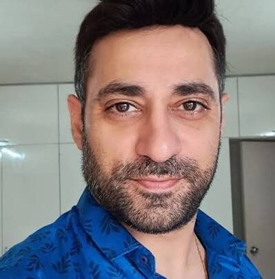 Pankaj Bhatia Biography: Awards, Height, Ethnicity, Parents, Net Worth, Wife, Religion, Movies