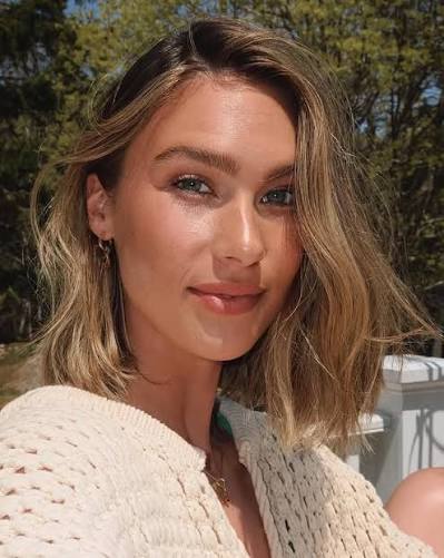 Maggie Keating Biography: Ethnicity, Awards, Parents, Instagram, Net Worth, Age, Boyfriend, Siblings