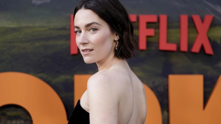 Siobhán Cullen Biography: Age, Net Worth, Height, Career, Awards, Husband, Movies, TV Shows, Instagram