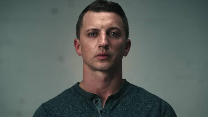 Aaron Quinn Biography: Age, Net Worth, Wife, Kids, Career, Books, Instagram, Controversy