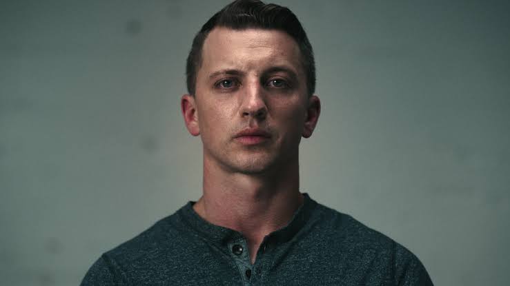 Aaron Quinn Biography: Age, Net Worth, Wife, Kids, Career, Books, Instagram, Controversy