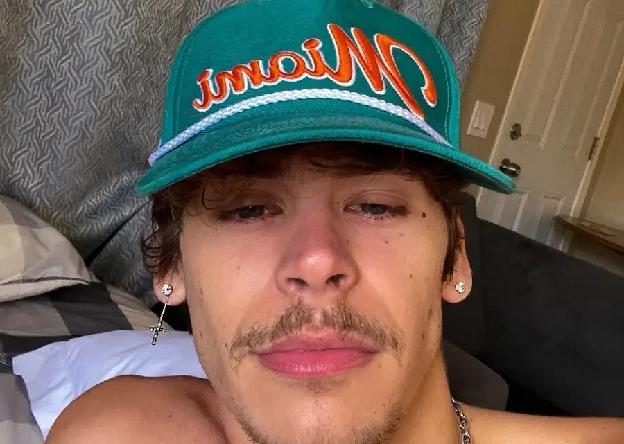 Caleb Burton Biography: Siblings, Religion, Age, YouTube, Net Worth, Girlfriend, TikTok, Parents, Height