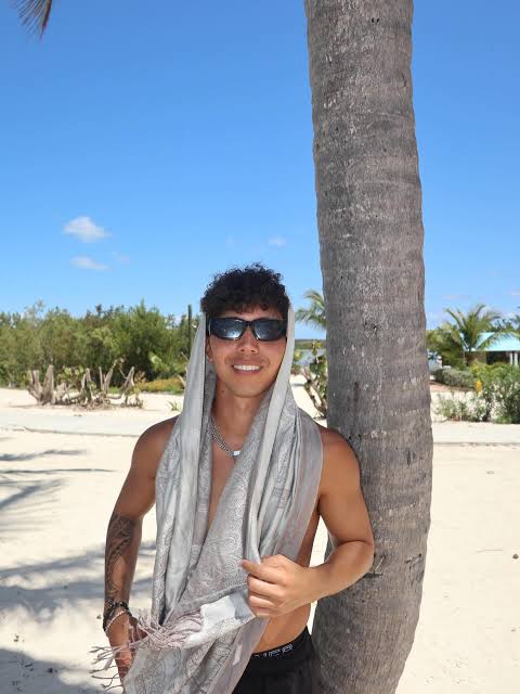 Angelo Tan-Alberto - Biography
