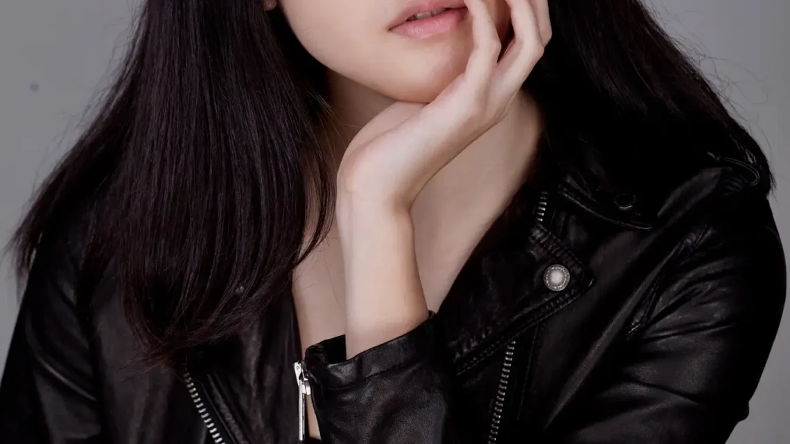 Isabella Wei Biography: Age, Siblings, Height, Net Worth, Parents, Movies & TV Shows, Career