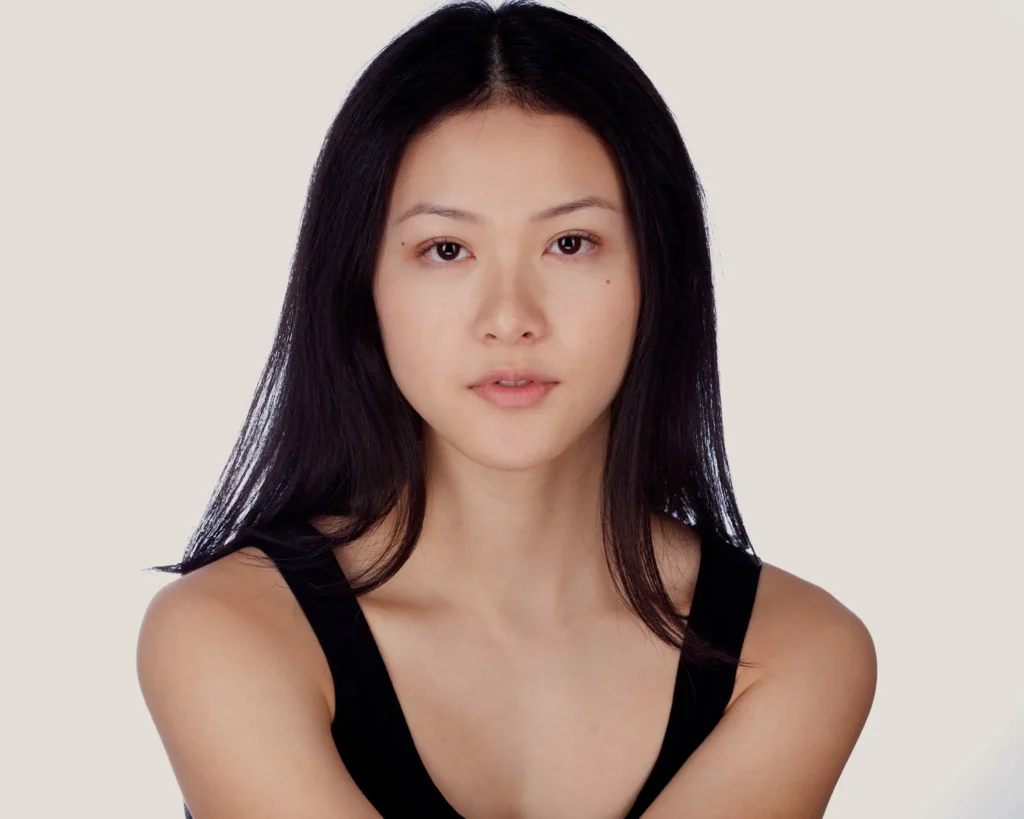 Isabella Wei - Biography