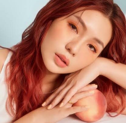 Ting Shi Qi Biography: Boyfriend, Ethnicity, Instagram, Parents, Height, Age, YouTube, Net Worth