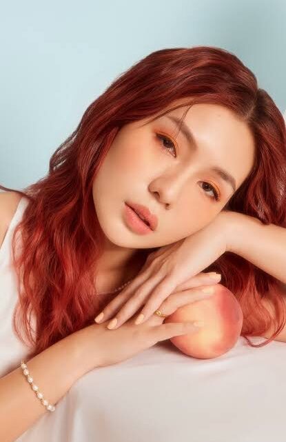 Ting Shi Qi Biography: Boyfriend, Ethnicity, Instagram, Parents, Height, Age, YouTube, Net Worth