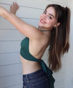 Anna Altamirano