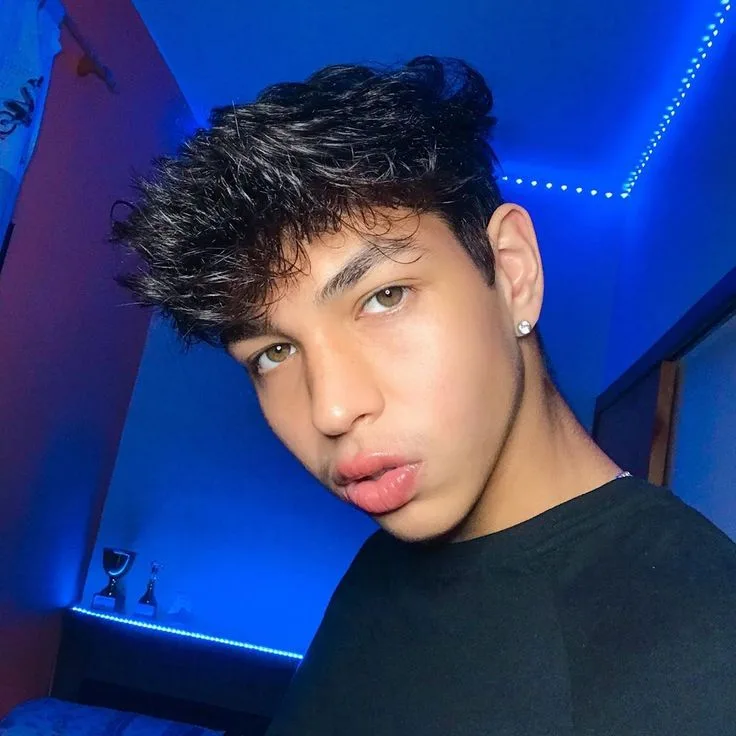 Gabriel Alencar - Biography
