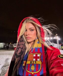 Lily Rowland - Biography