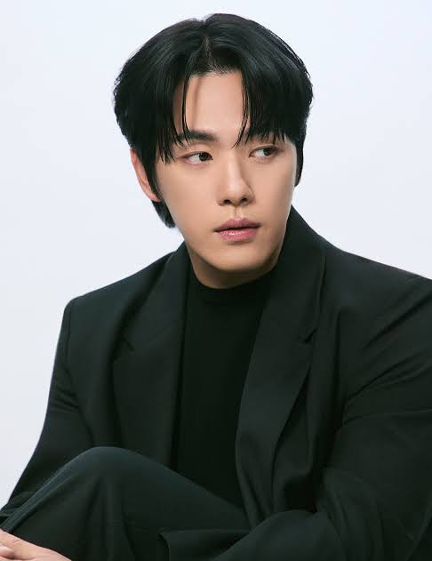 Kim Jung-hyun - Biography