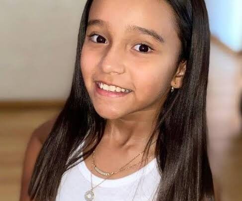 Regi Chou Biography: Ethnicity, Parents, Age, TikTok, Ethnicity, Height, Religion, Boyfriend, Awards, Net Worth
