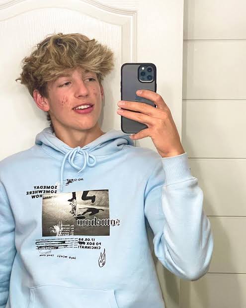 Carson Johns Biography: Parents, Age, TikTok, Girlfriend, Ethnicity, Height, Net Worth, Sister