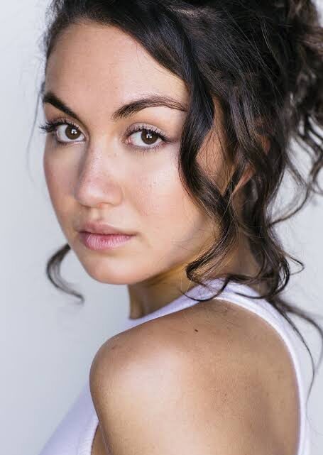Meg DeLacy Biography: Height, Songs, Awards, Parents, Net Worth, Ethnicity, Boyfriend, Movies, Age