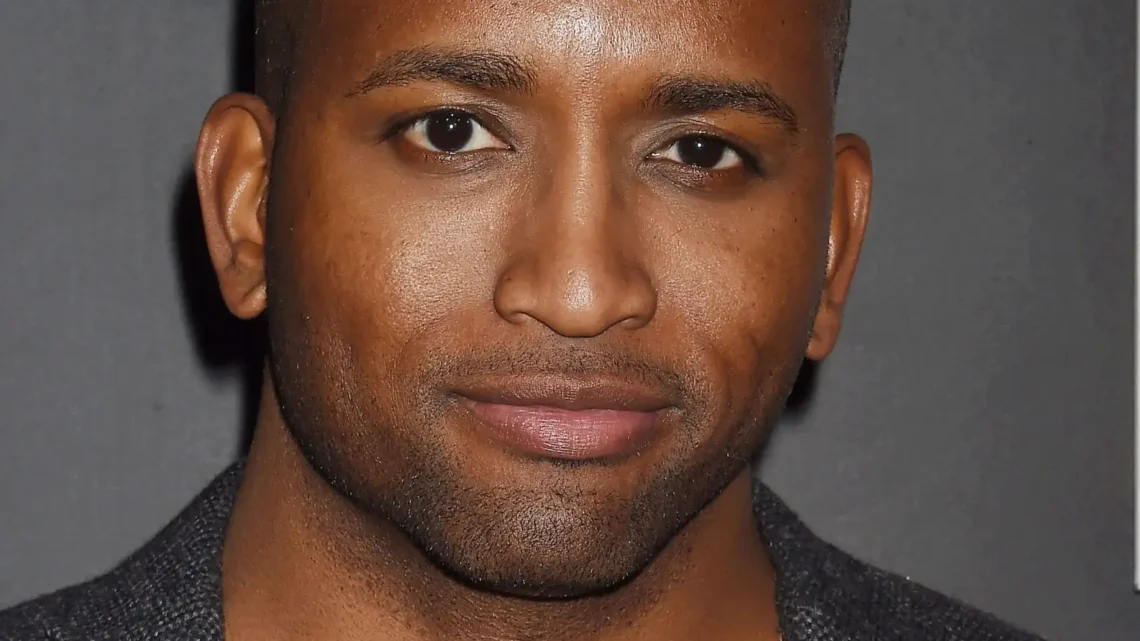 Adande Thorne Biography: Sister, Height, YouTube, Girlfriend, Net Worth, Parents, Ethnicity, Awards, Age