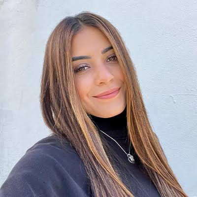 Sabina Hidalgo Biography: Partner, Age, Kids, Height, Net Worth, Parents, Songs, Albums, Concerts, Instagram