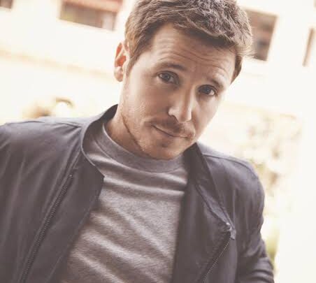 Kevin Connolly Biography: Age, Net Worth, Movies, Career, Height, Fiancée, Children, Parents