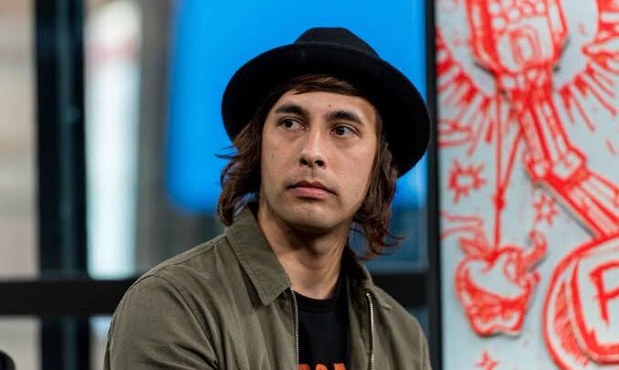 Vic Fuentes Biography: Age, Net Worth, Albums, Career, Height, Wife, Children, Parents, Pierce the Veil