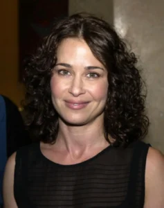 Julie Warner - Biography