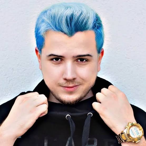 Semih Varol Biography: Age, Partner, Height, Net Worth, Parents, Nationality, TikTok