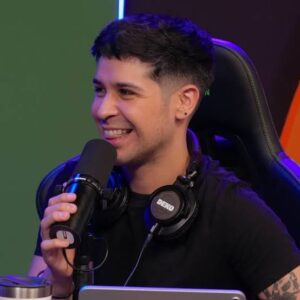 Álex Flores - Biography
