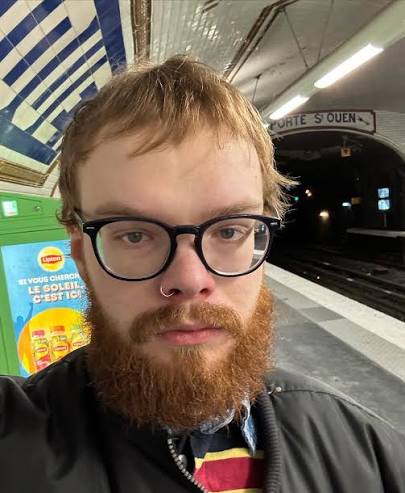 Aksually Biography: Age, Net Worth, Twitch, YouTube Gaming, Career, Height, Sister