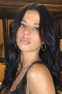 Victoria Villarroel Gamero - Biography