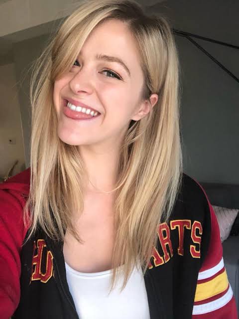 Kelsey Impicciche - Biography