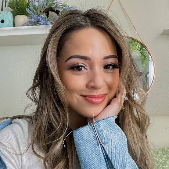 Huyen Tran Biography: Instagram, Net Worth, Parents, Religion, Height, Boyfriend, Age, Ethnicity