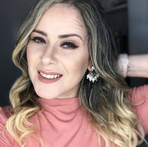 Sandrinha Biography: Songs, Albums, Age, Height, Net Worth, Parents, Religion, Events, Instagram, YouTube