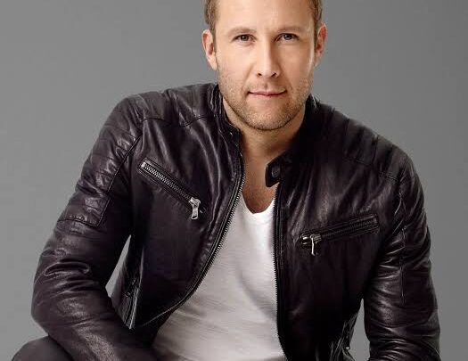 Michael Rosenbaum Biography: Wife, Ethnicity, Children, Songs, Age, Height, Awards, Movies, Religion
