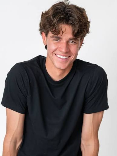 Jonas Meskis Biography: Ethnicity, Instagram, Twin Brother, Age, Height, Awards, Net Worth, Girlfriend