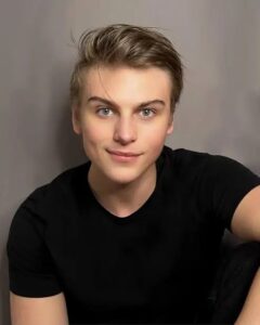 Connor DeWolfe - Biography