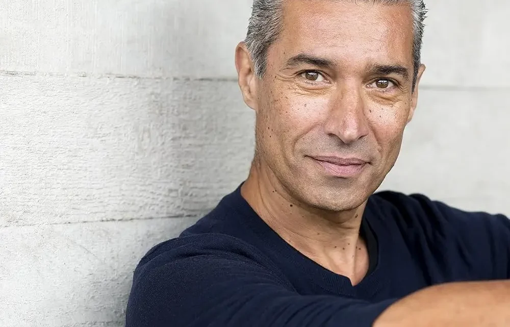 Silas Carson Biography: Age, Net Worth, Height, Star Wars, Doctor Who, Movies & TV Shows, Wife, Career