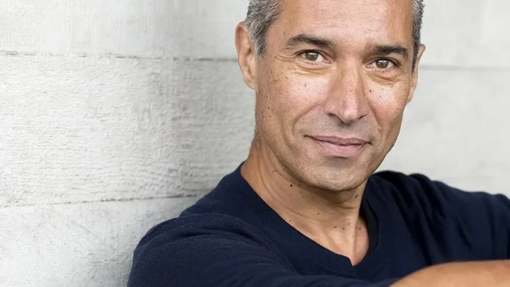 Silas Carson Biography: Age, Net Worth, Height, Star Wars, Doctor Who, Movies & TV Shows, Wife, Career