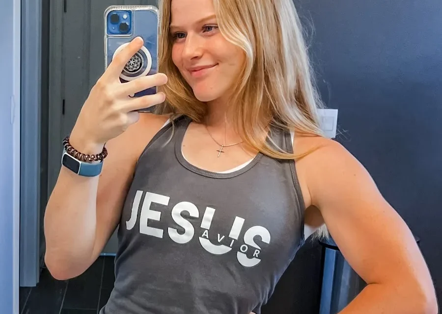 Mia Dinoto Biography: Gymnast, Movies, TikTok, Net Worth, Age, Religion, Career, Partner, Instagram
