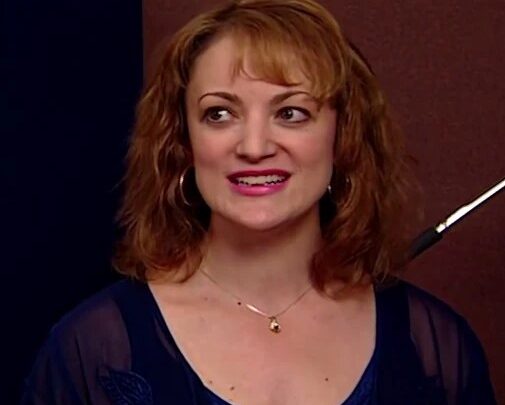 Kathleen Barr Biography: Age, Husband, Net Worth, Height, Children, Parents, Movies & TV Shows