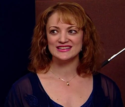 Kathleen Barr Biography: Age, Husband, Net Worth, Height, Children, Parents, Movies & TV Shows